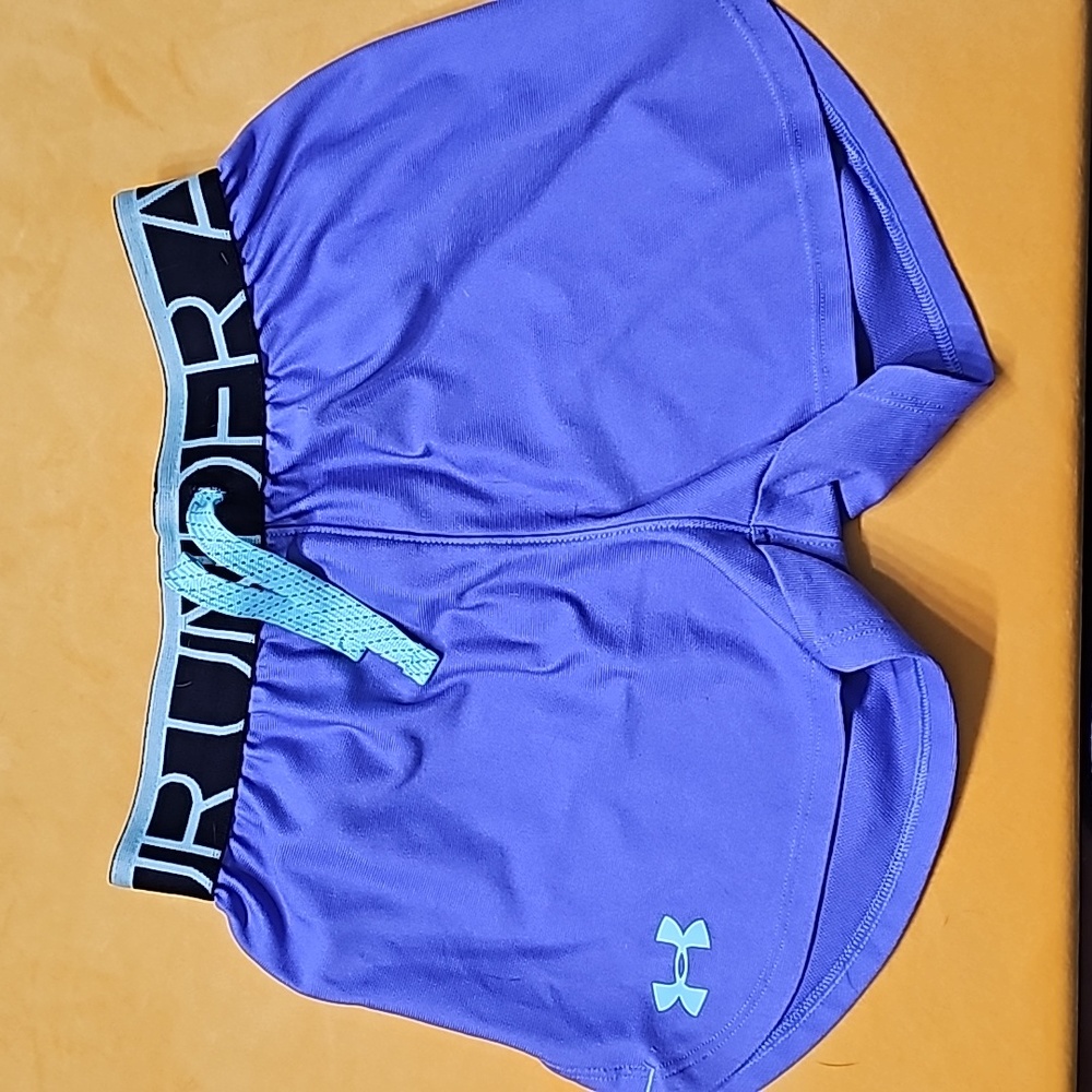Under Armour Girls S Heatgear purple & mint shorts